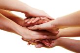 Teamwork_Haende_zusammenhalten